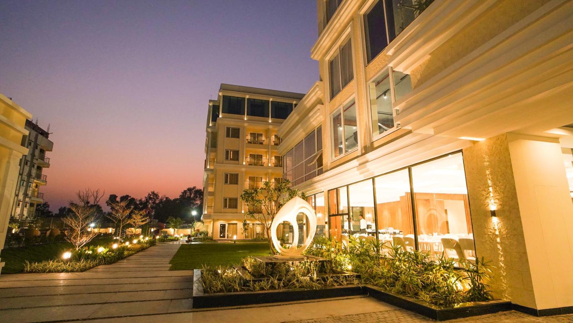 Antique Regency !! Luxurious Hotel In Digha !! Exteriör bild
